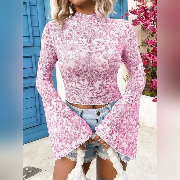 Soleia Simple & Fashionable Pink&White Flower Print Blouse Long Sleeve Top - Picture 1 of 6